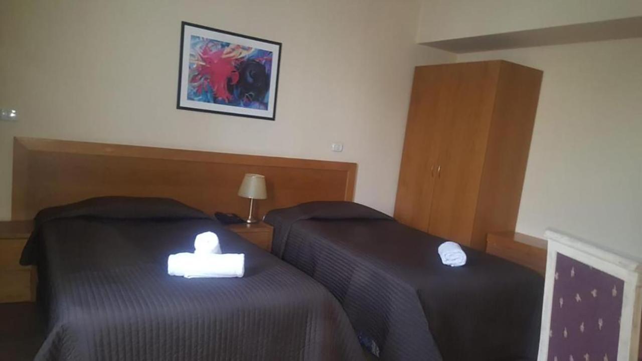 Hotel Doro City Tirana Exteriör bild