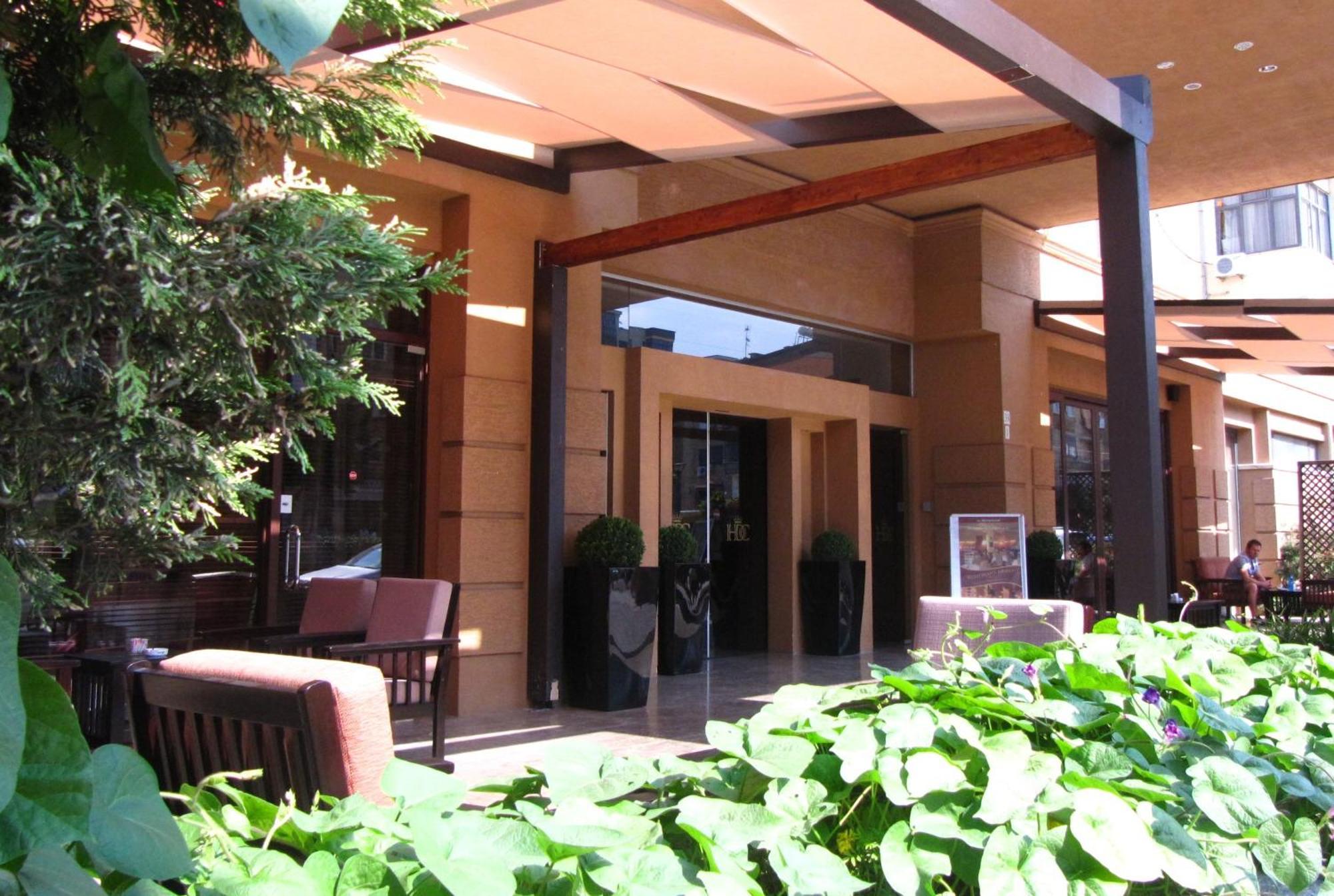 Hotel Doro City Tirana Exteriör bild