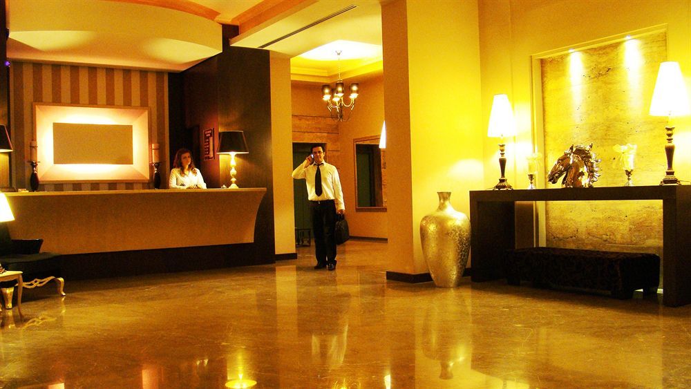 Hotel Doro City Tirana Exteriör bild