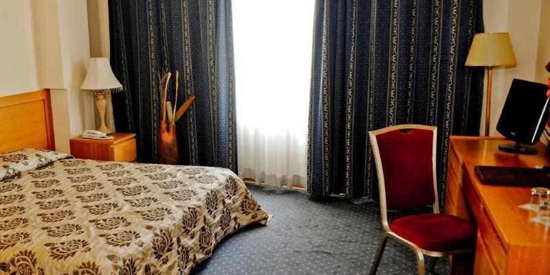 Hotel Doro City Tirana Exteriör bild
